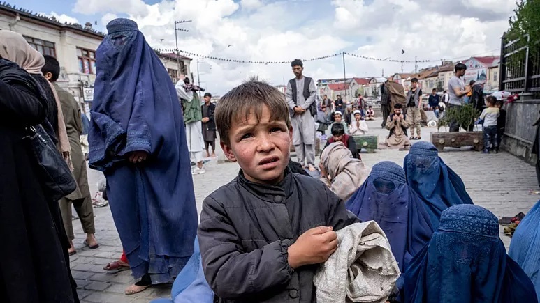 طالبان: جلوگیری از کار زنان، موضوع ارزشی داخلی افغانستان است؛ همه باید به آن احترام بگذارند