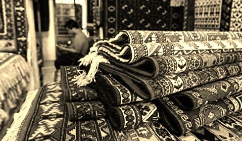 عضو اتاق بازرگانی ایران: بازار فرش هم از دستمان رفت / رقم صادرات «فاجعه» است